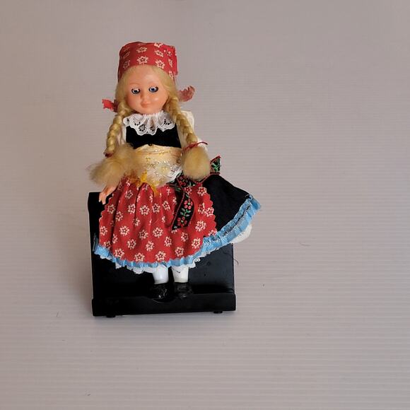 Vintage  Holland Dutch Doll  in national costume 6.5" Tall - Picture 1 of 14